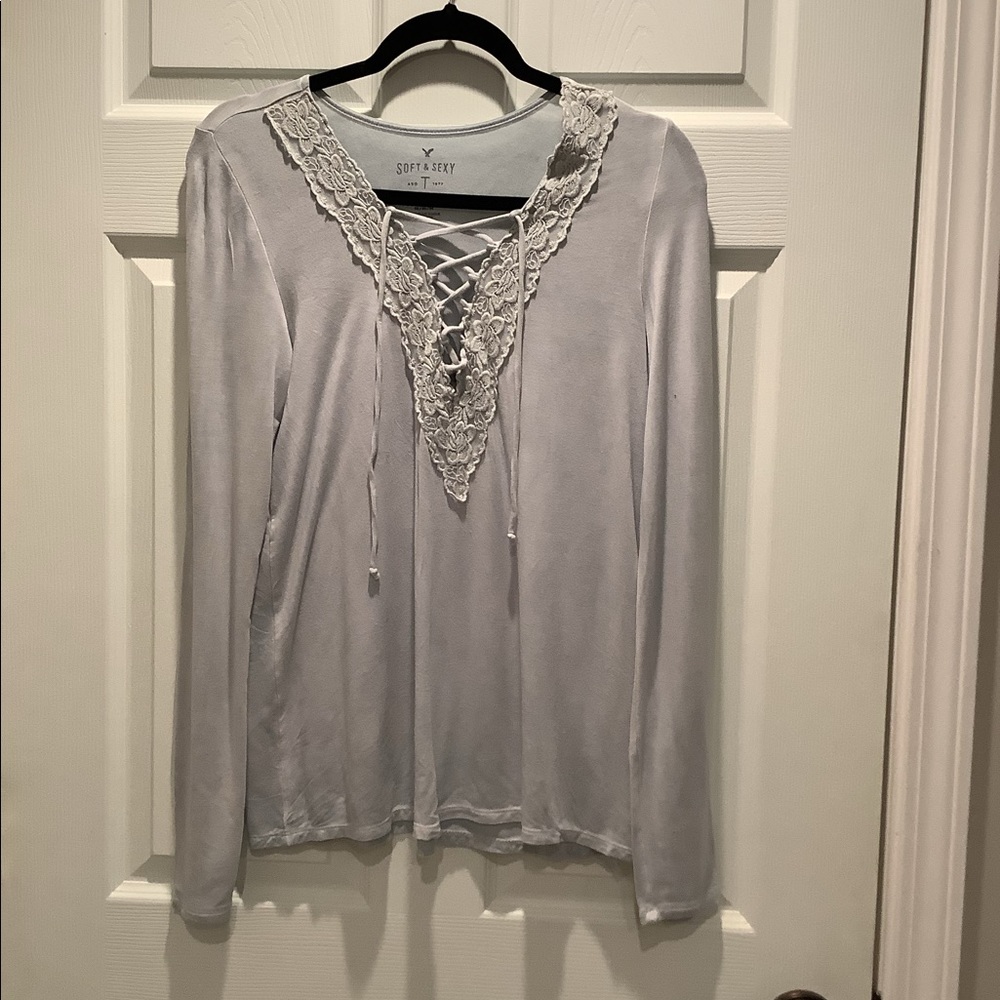 American Eagle soft lace up top. Size medium.